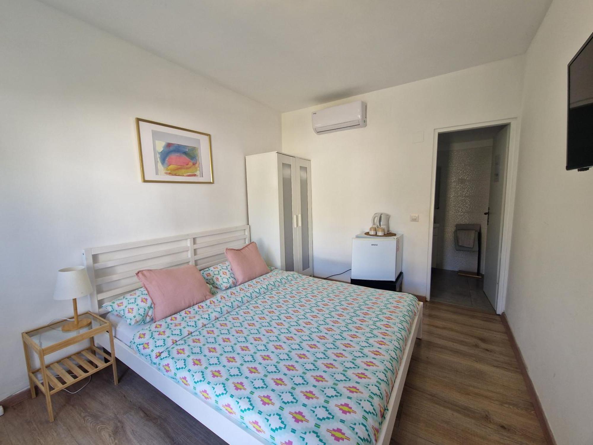 Rooms Lav 乌马格 外观 照片